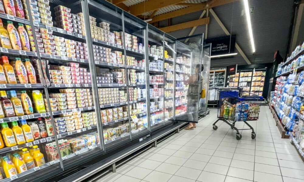 100 produits sains à prix coûtant la proposition qui met la pression sur les supermarchés