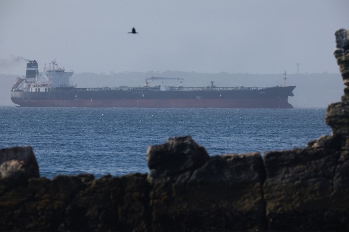 Le mystérieux voyage d'un pétrolier qui joue au chat et à la souris avec les sanctions