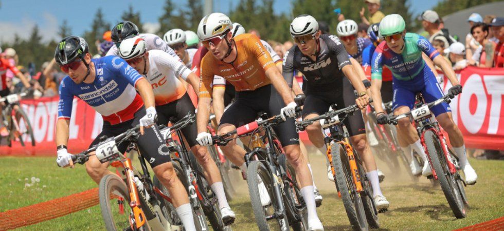 Les bleus du VTT écrivent l'histoire : une saison de rêve sans aucun podium raté