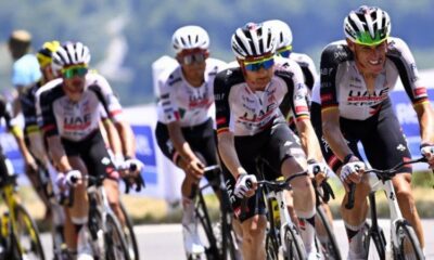 UAE met le feu au peloton et agace tout le monde