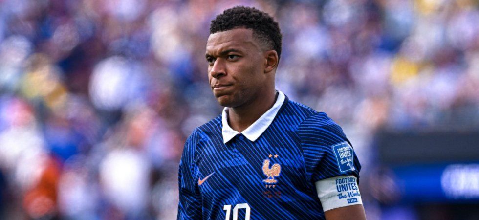 Le coup de folie des fans des Bleus : une pétition pour implorer le pardon de Mbappé