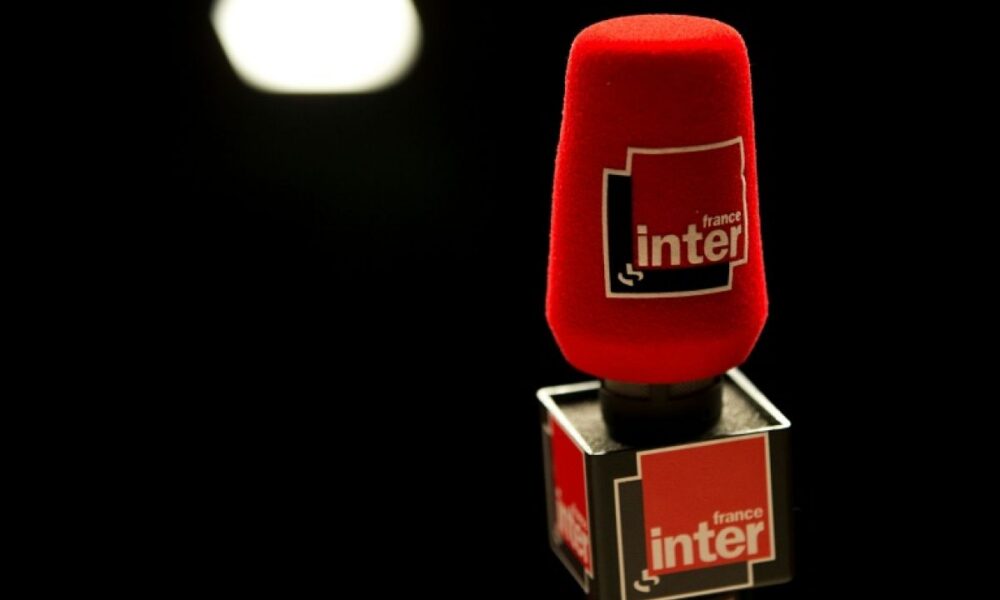 Un éditorialiste de Valeurs actuelles débarque sur France Inter, les syndicats s'insurgent