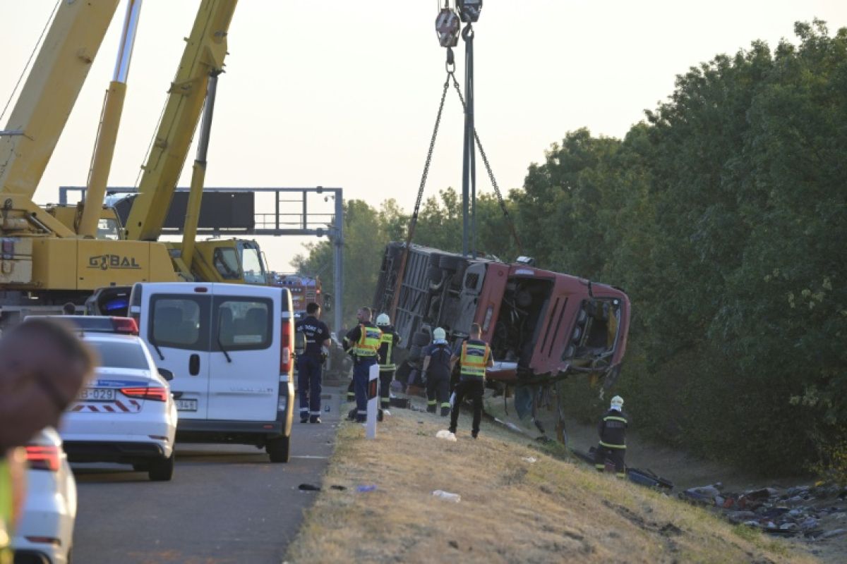 Un autocar polonais quitte la route en Hongrie et douze pèlerins perdent la vie