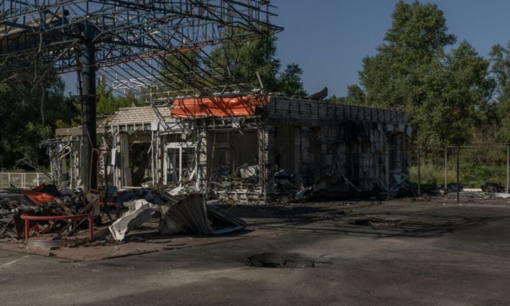 La guerre s'attaque aux pompes à essence de l'Ukraine