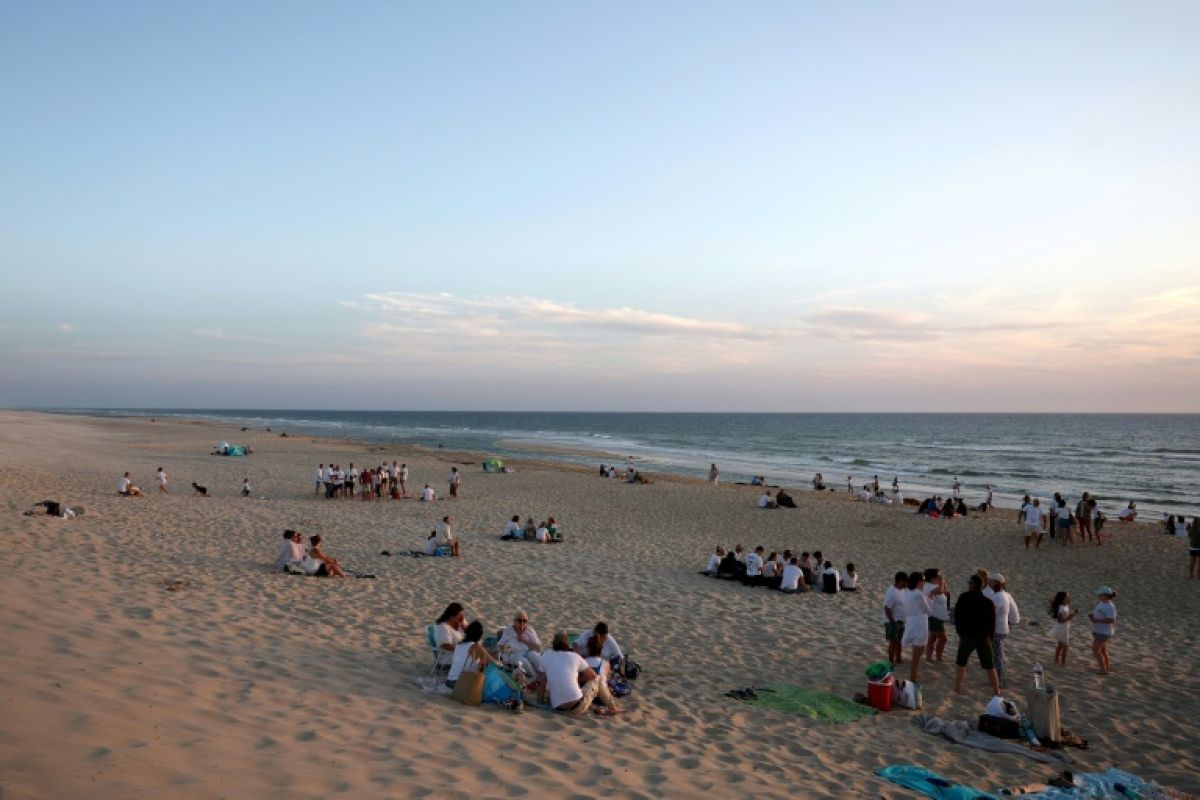 Au Porge, les vacances sont restées dans les cendres