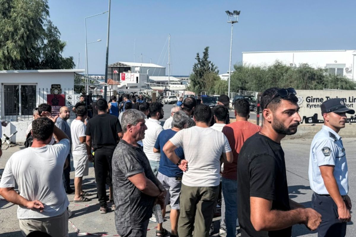 Un bateau de croisière coule au large de Chypre du Nord et laisse vingt-trois disparus