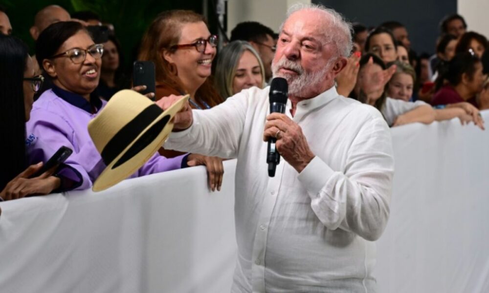 Lula défie la vieillesse et promet une dernière bataille pour le Brésil