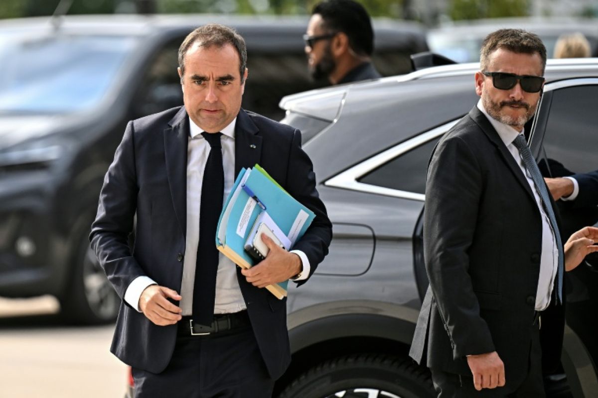 Colère en Gironde, le Premier ministre promet de tout expliquer sur les incendies