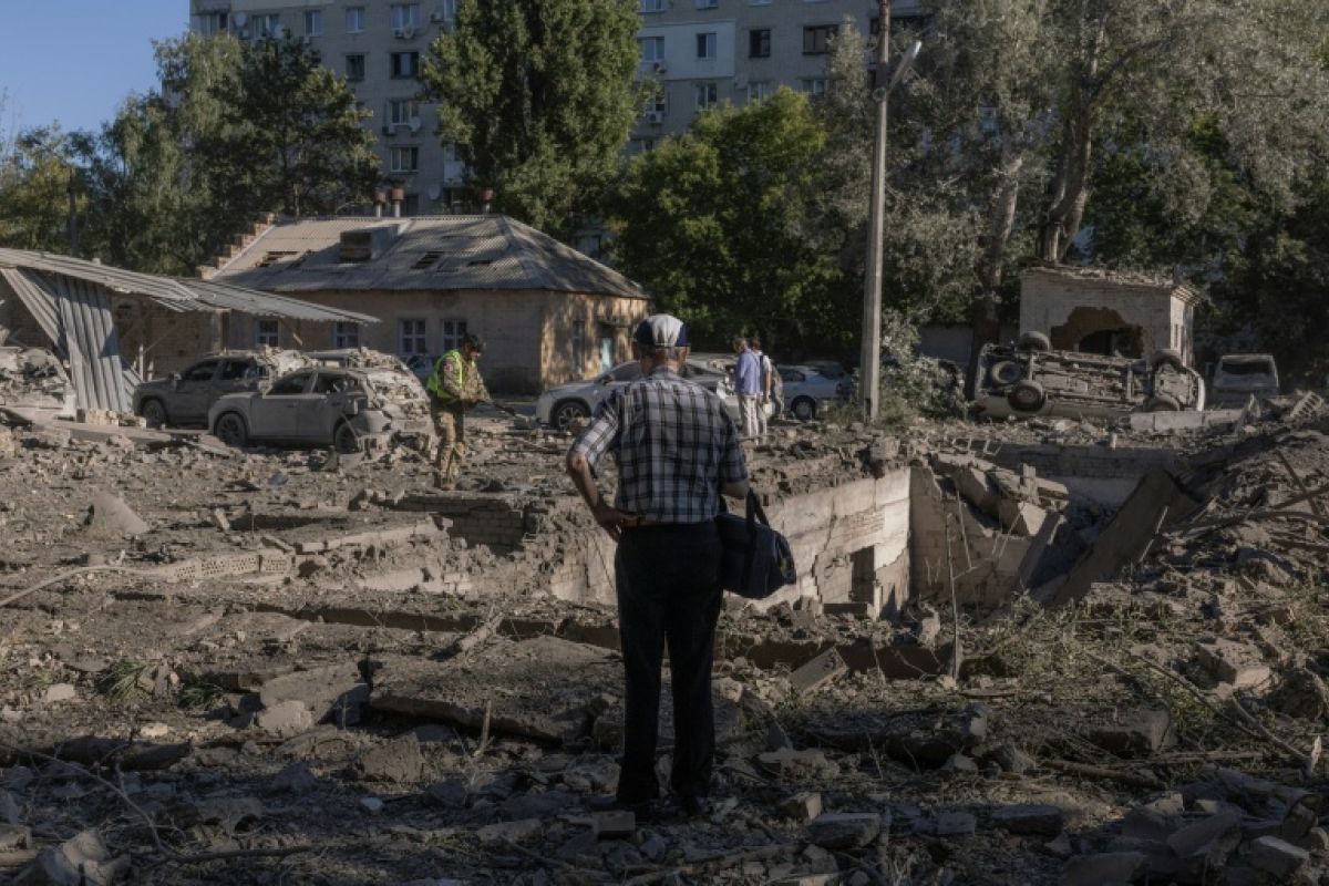 Kiev sous le feu russe, au moins seize morts dans la nuit
