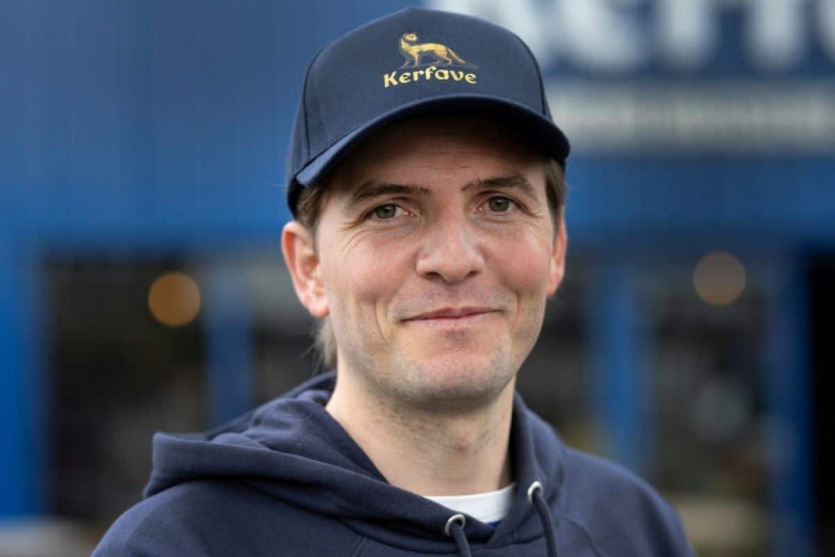 Un patron de média identitaire affirme avoir été pris à partie par 150 antifas sur une île bretonne