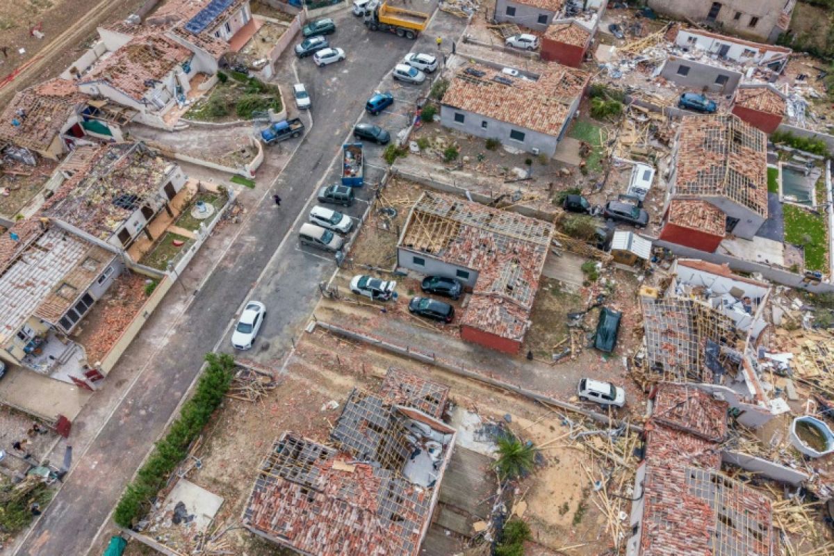 Pomas, une tornade d'une rare violence détruit plus de cent maisons