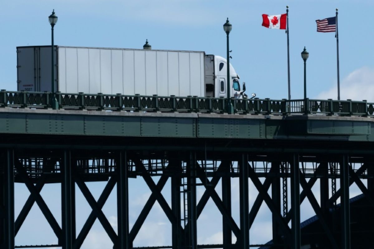 Le Canada retient son souffle avant une nouvelle salve de taxes américaines