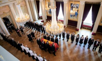 Le roi Harald V entame son ultime traversée du palais d’Oslo