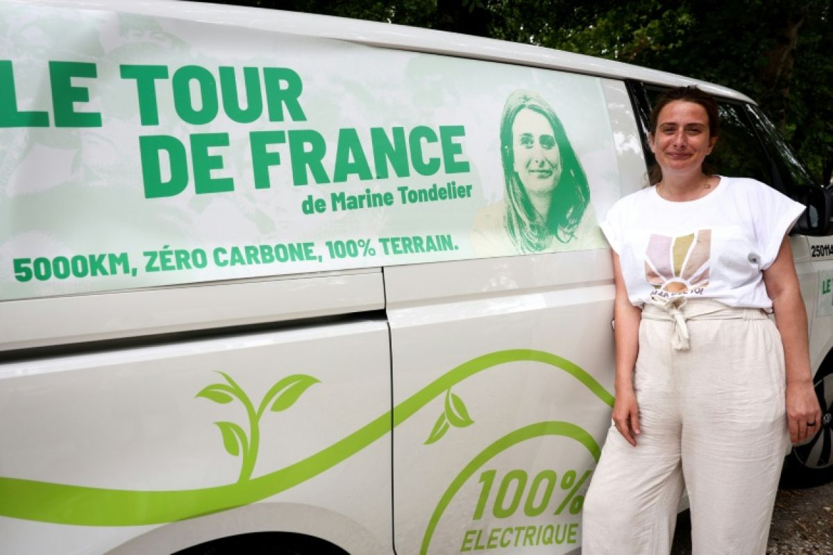 Enceinte de sept mois, Marine Tondelier ne lâche rien dans sa course à l'Elysée