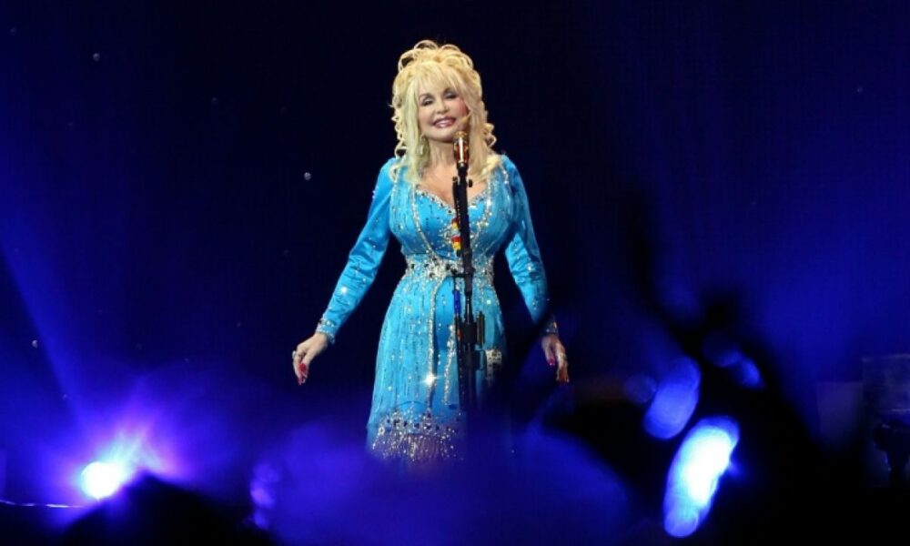 Dolly Parton est morte à 80 ans, l'Amérique pleure son icône country