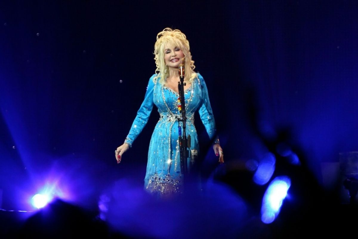 Dolly Parton est morte à 80 ans, l'Amérique pleure son icône country