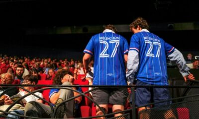 Le maillot de foot qui fait campagne pour Mélenchon a envahi la Drôme