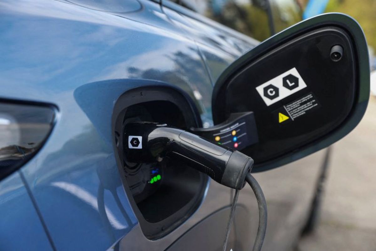 L'électrique s'impose en Europe et les automobilistes ne veulent plus faire marche arrière