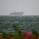 Nouveau cargo touché dans le détroit d'Ormuz, Trump croit à un accord que Téhéran dément