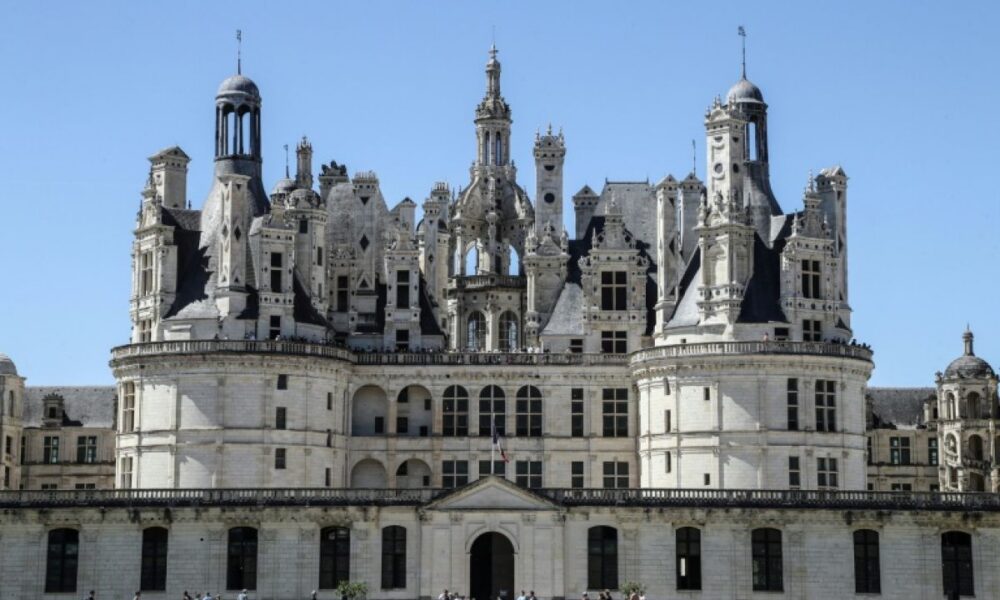 Chambord face à la soif, ses arbres rendent l'âme