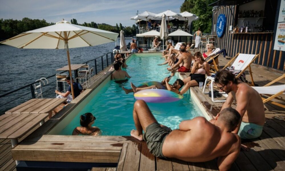 Paris se met à l’heure des beach clubs sur l’eau