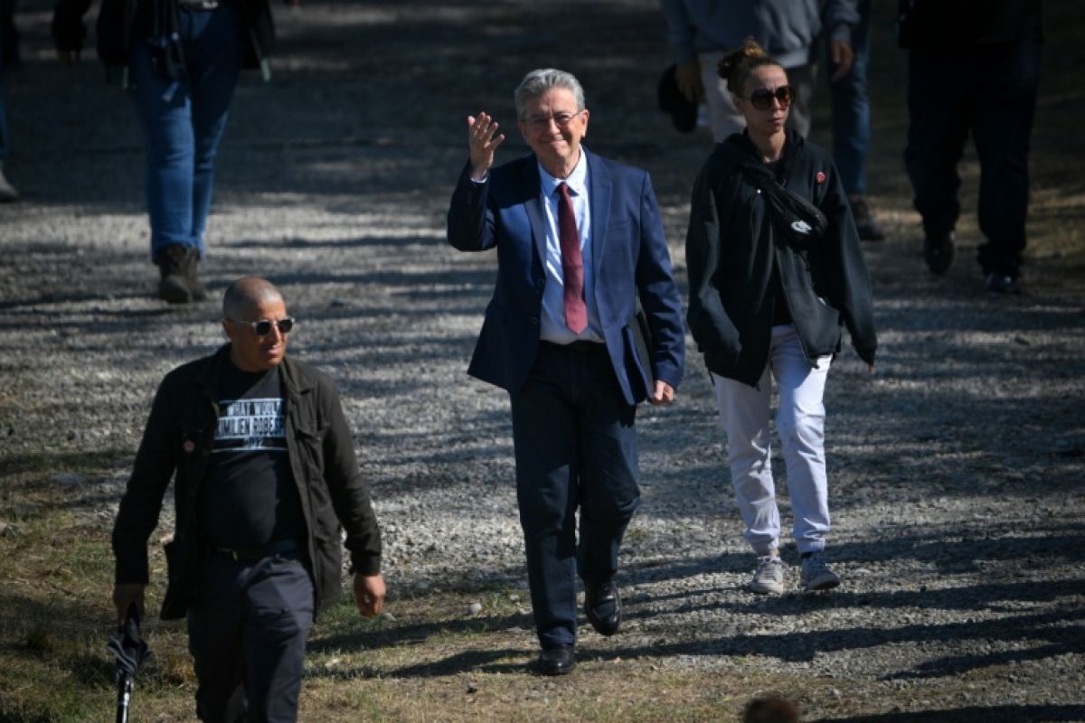 La machine Mélenchon voit le second tour se rapprocher