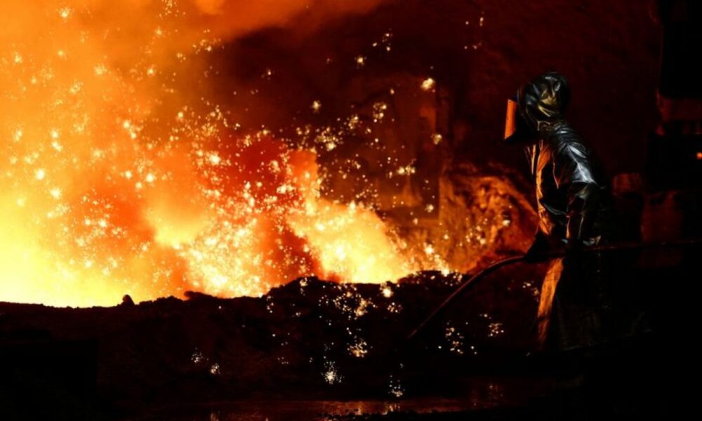 La zone euro produit plus, mais les commandes restent à la traîne