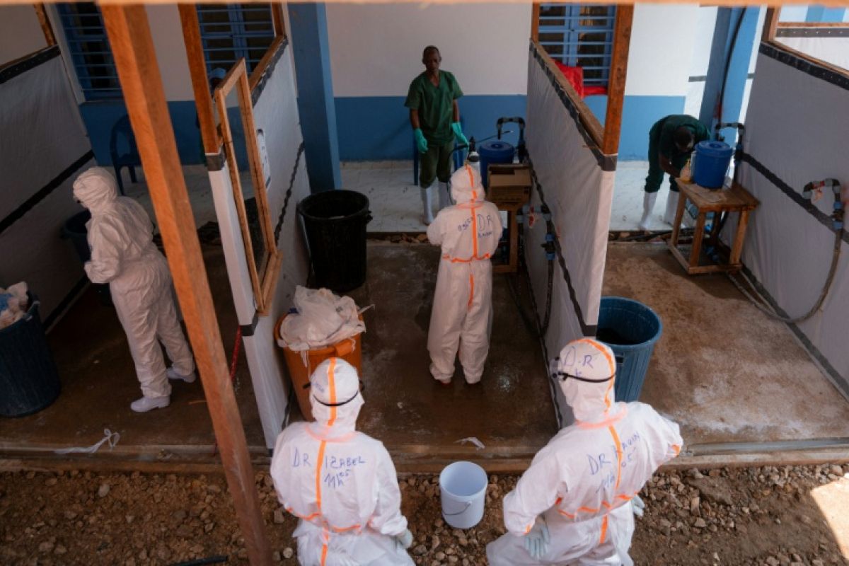 Ils luttent contre Ebola en RDC et n'ont toujours pas touché leur salaire