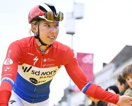 Wiebes remet ça et garde son maillot jaune