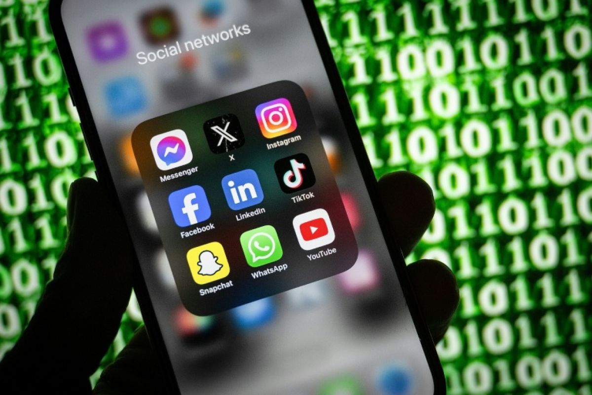 La liberté d’expression des ados vaut bien mieux qu’une interdiction sèche