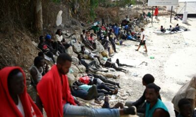 À Ceuta, des centaines d'enfants migrants dorment à la rue, livrés à tous les dangers
