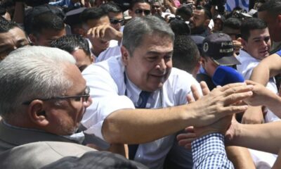 Gracié par Trump, l'ex-président du Honduras affronte son procès en liberté