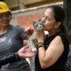 Un chat sorti vivant des ruines à Cali, le baume au cœur des sinistrés