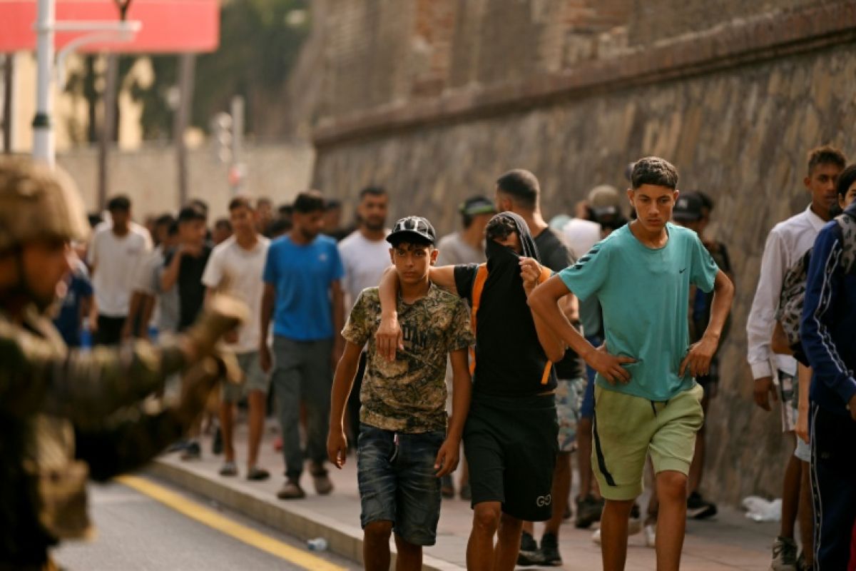 Ils sont passés à Ceuta à la nage et sont revenus avec un seul conseil
