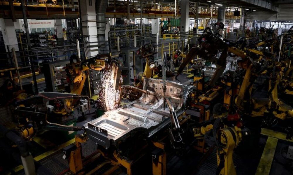 L'industrie française toussote, la reprise attendra