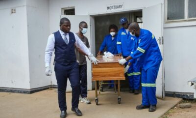 Un ferry surchargé et vétuste fait 92 morts au Zimbabwe et la colère monte