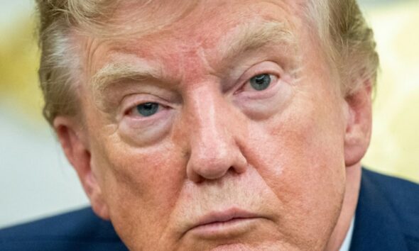 Trump menace Oman et le pétrole monte autour d'Ormuz