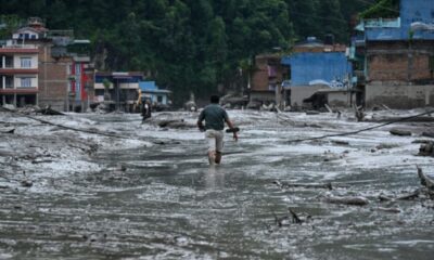 Un glacier s'effondre et une crue emporte 165 vies dans l'Himalaya