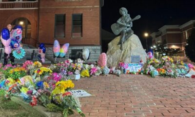 Dolly Parton restera la flamme du Tennessee et sa ville la pleure debout