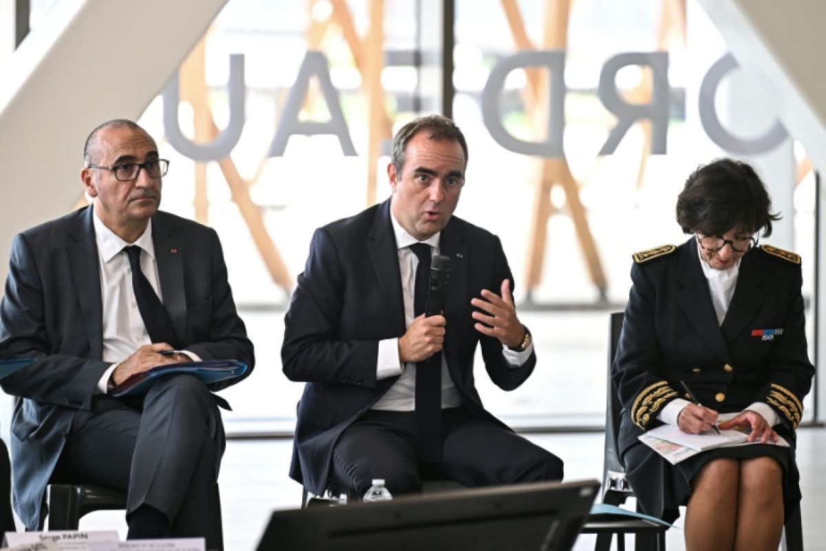 Reconstruction en Gironde l'État promet des permis de construire en un mois