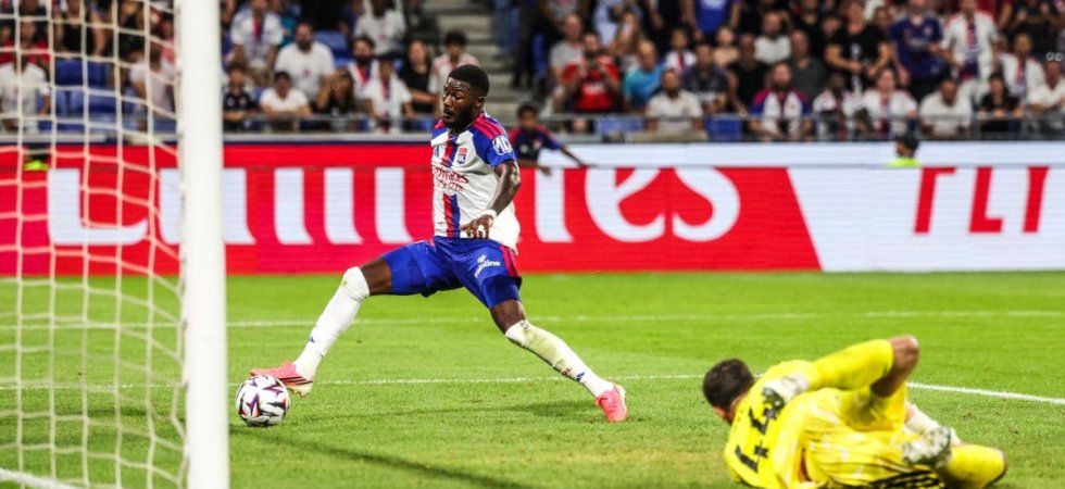 Sifflé puis décisif, Maitland-Niles redonne le sourire à Lyon