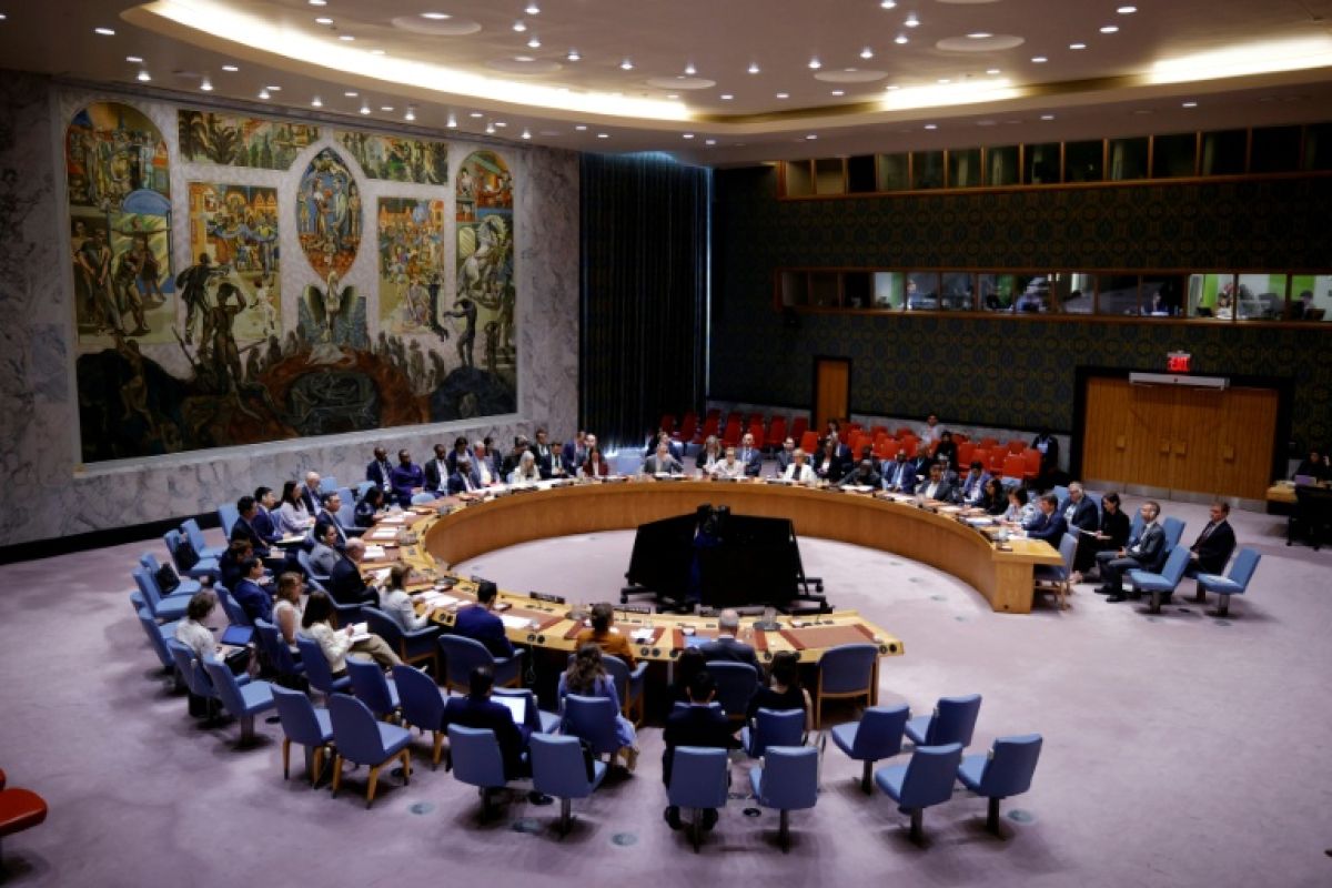 La bataille pour diriger l'ONU s'intensifie derrière des portes closes