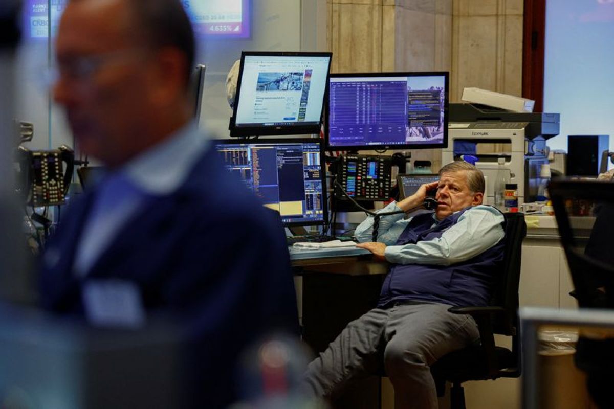 Wall Street repart de l'avant mais les investisseurs boudent SpaceX et AMD