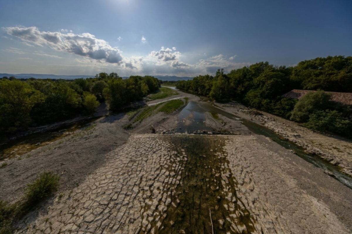 La France à sec, 70% du territoire sous restriction d'eau