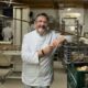 Il est meilleur pâtissier du monde mais reste fidèle à sa boutique de Ménilmontant