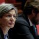 Sandrine Rousseau prévient que l'été 2022 annonce un monde qui se défait
