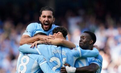 Rayan Cherki sort Manchester City d'un mauvais pas