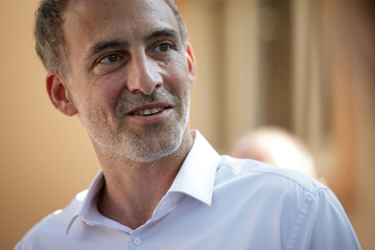Glucksmann entre enfin en scène pour la présidentielle