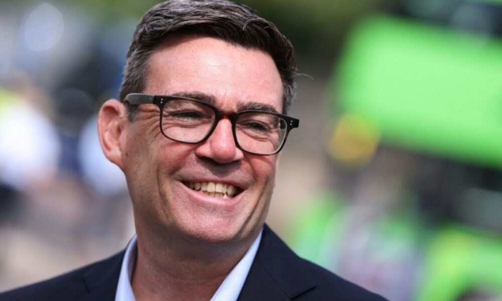 Andy Burnham face au retour de la réalité après un été idyllique