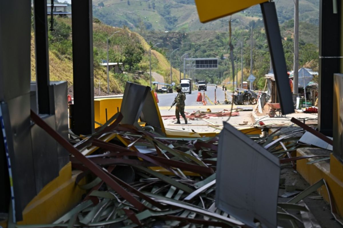 La Colombie accueille son nouveau président avec des attaques meurtrières
